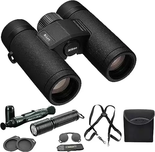 Nikon Monarch M7 8x30 Binocular Kit